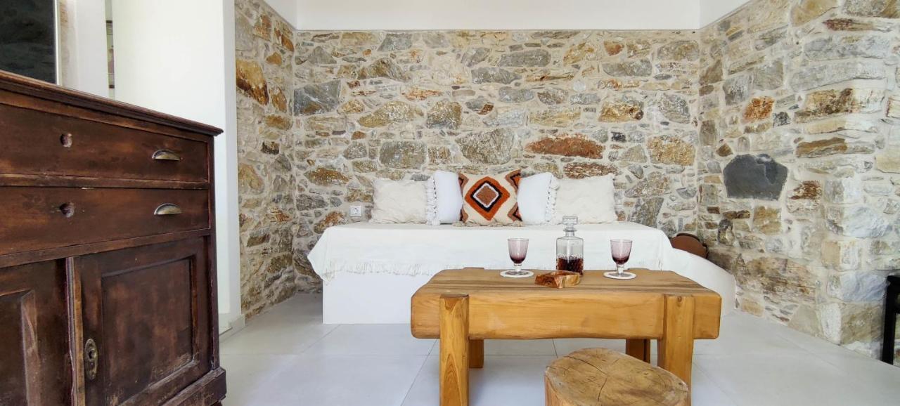Laina Traditional Guest House Apérathos Zewnętrze zdjęcie
